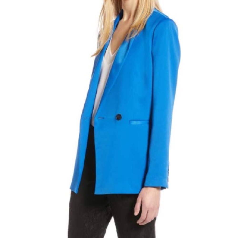 ❌ SOLD ❌ Halogen Blue Blazer